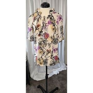 Women's Gorgeous Silk Mia Via Fitted Blouse. Flattering. Perfect for spring.